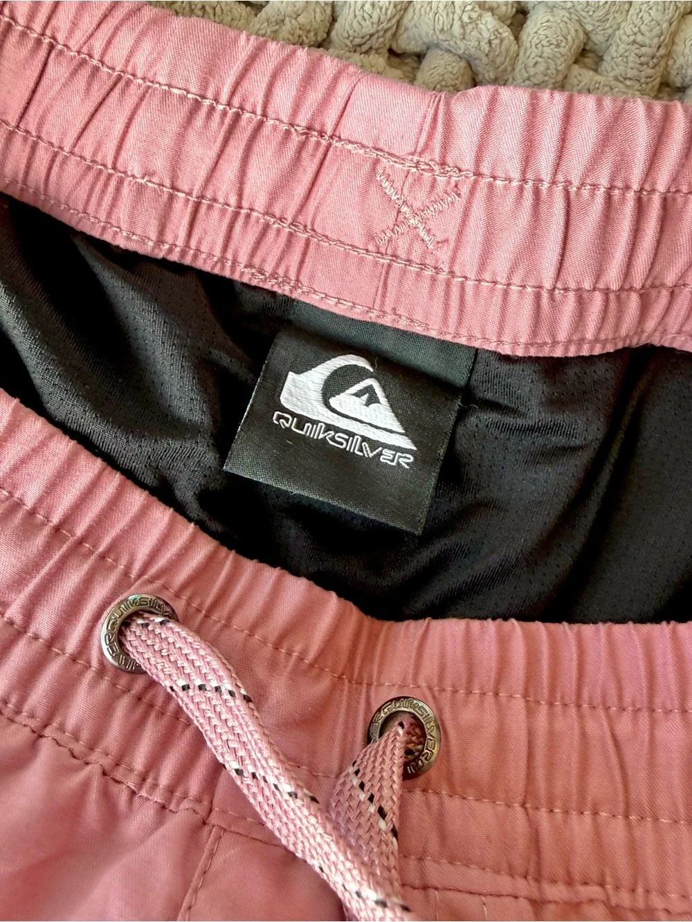 Quiksilver | Men's Everyday Solid Swim Trunks | Dusty Rose | XL